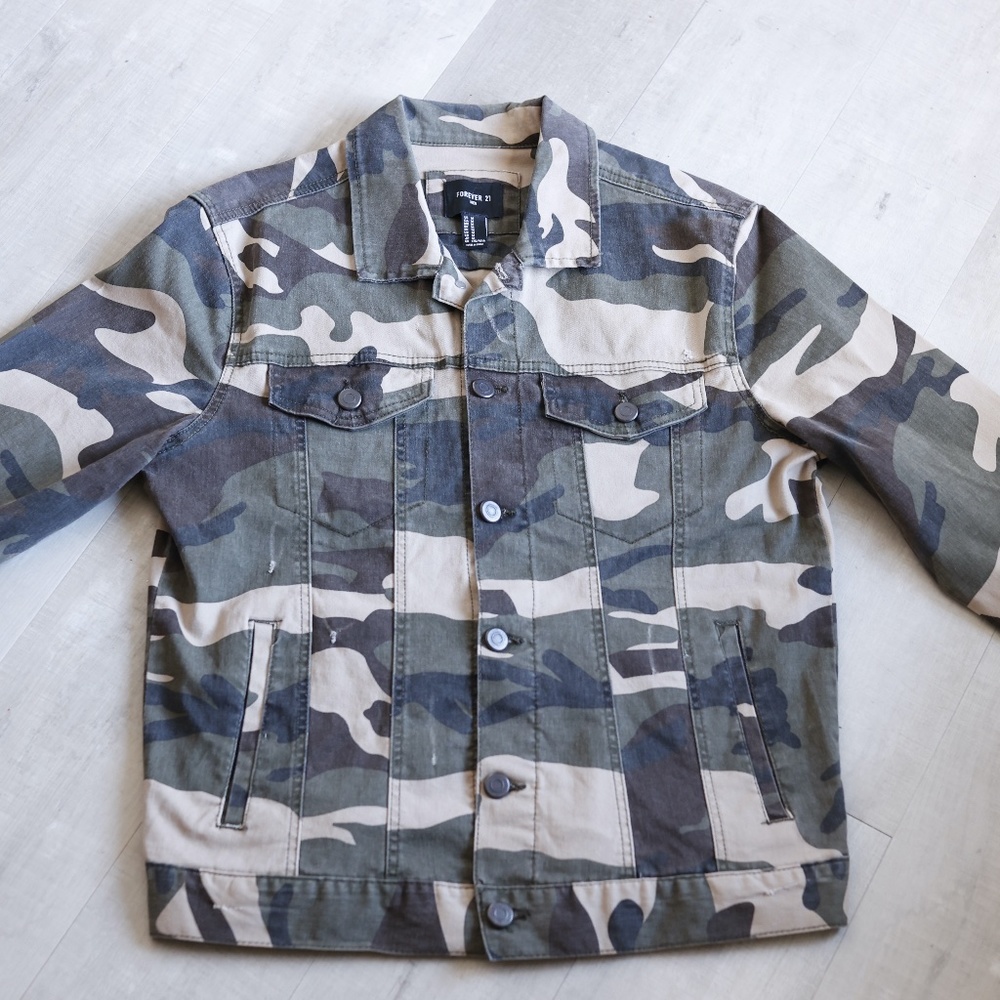 Men's Camo Jacket Forever 21 Size Medium Cotton Twill NWOT